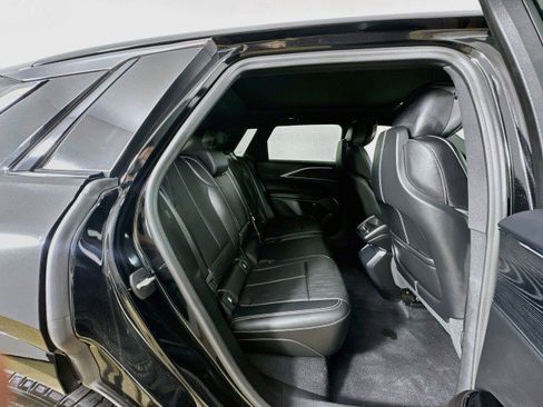 Used 2024 Cadillac Lyriq Sport w/ LPO, Floor Liner Package AWD/4WD image 27