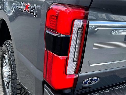Used 2024 Ford F250 Limited AWD/4WD image 26
