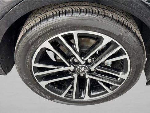 Certified 2025 Toyota Camry XLE image 9