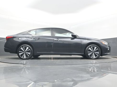 Used 2021 Nissan Altima 2.5 SV image 30