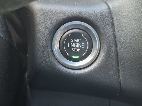 Used 2021 GMC Yukon XL AT4 w/ AT4 Premium Plus Package AWD/4WD image 23