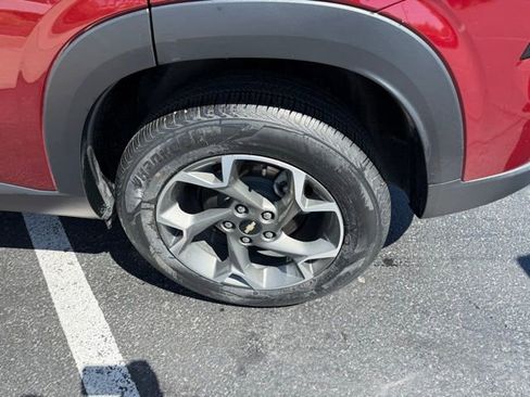 Used 2024 Chevrolet Trax LT w/ Driver Confidence Package image 6