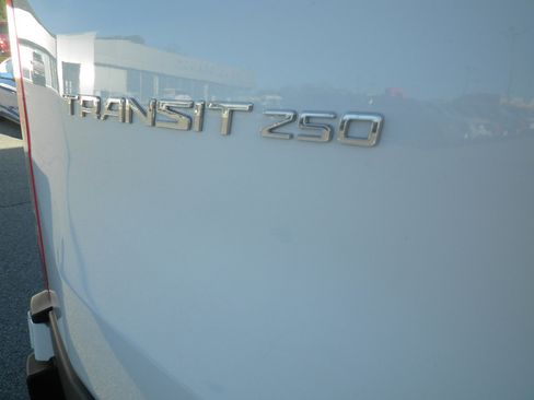 Used 2024 Ford Transit 250 Low Roof w/ Exterior Upgrade Package image 10