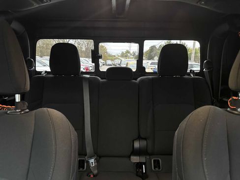 Used 2022 Jeep Gladiator Willys image 21