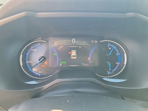 Used 2023 Toyota RAV4 XLE image 26