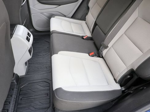 Used 2022 GMC Terrain SLE w/ Driver Convenience Package image 23