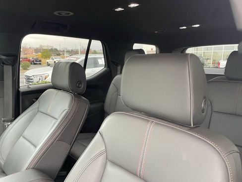 Used 2022 Chevrolet Traverse RS w/ LPO, Roadside Safety Package image 20