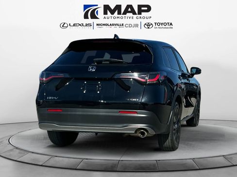 Used 2023 Honda HR-V Sport image 5