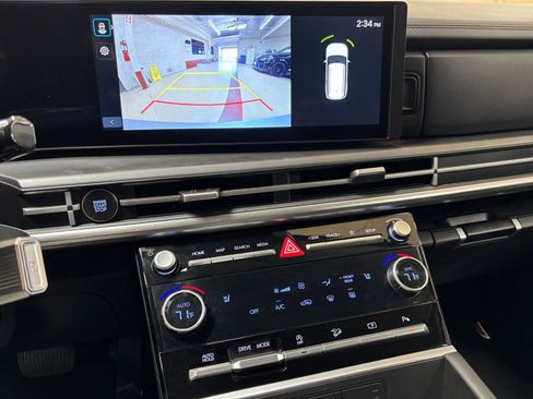 Used 2025 Hyundai Santa Fe SEL FWD image 17