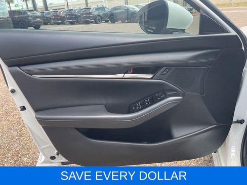 Used 2024 MAZDA MAZDA3 s FWD image 13
