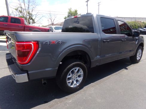 Used 2023 Ford F150 XLT image 3