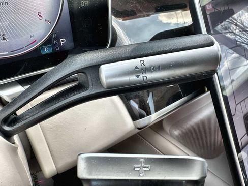 Used 2024 Mercedes-Benz Maybach S 680 4MATIC image 23