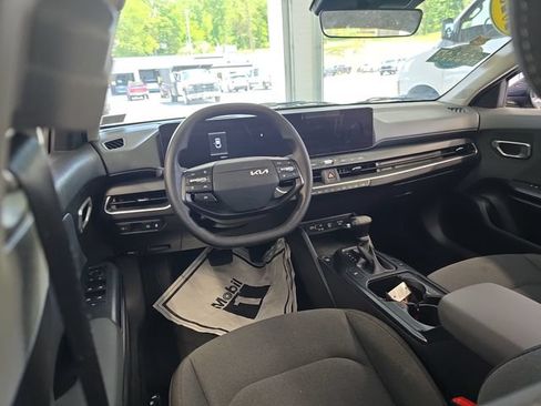 Certified 2025 Kia K4 FWD image 12