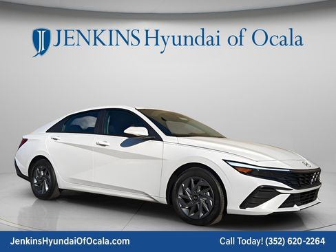 New 2026 Hyundai Elantra Sport FWD image 1
