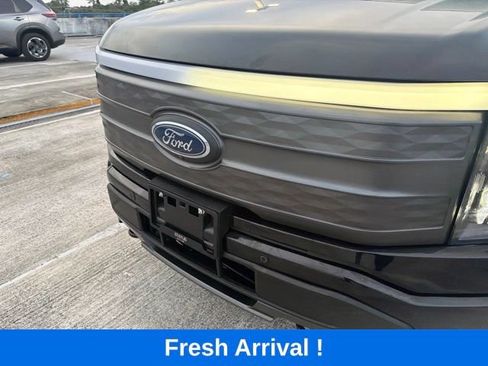 Used 2022 Ford F150 Lightning Lariat w/ Max Trailer Tow Package AWD/4WD image 6