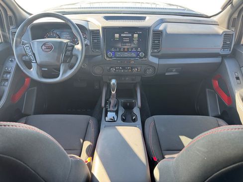 Used 2024 Nissan Frontier Pro-X image 10