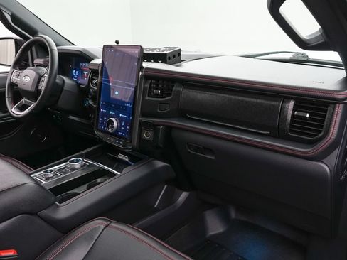 Certified 2024 Ford Expedition Limited AWD/4WD image 31