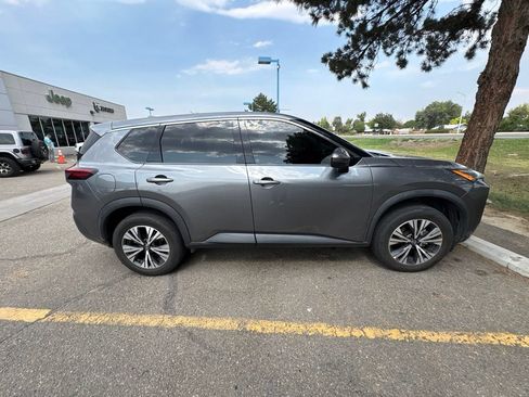 Used 2021 Nissan Rogue SV AWD/4WD image 4
