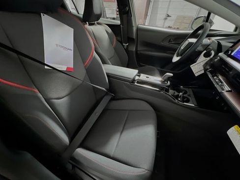 New 2026 Toyota Prius Plug-In Hybrid FWD image 28