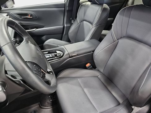 Used 2025 Toyota Crown Signia AWD/4WD image 17