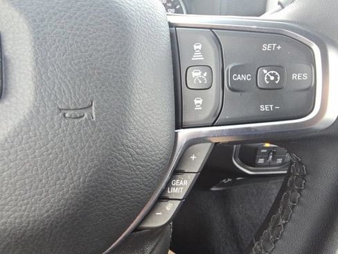 Used 2025 RAM 2500 Big Horn AWD/4WD image 21