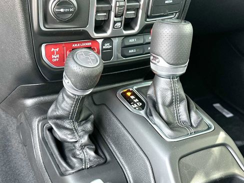 New 2026 Jeep Gladiator Mojave image 21