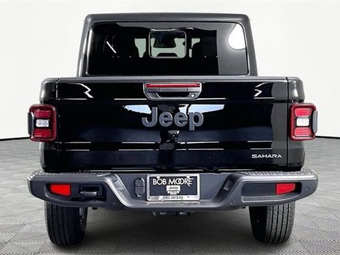 New 2026 Jeep Gladiator Sport image 5