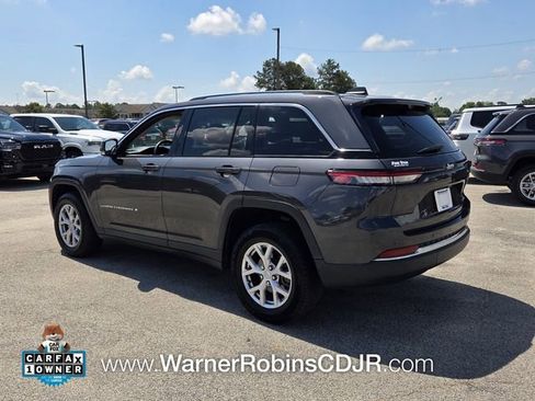 Used 2022 Jeep Grand Cherokee Limited w/ Luxury Tech Group II RWD image 10