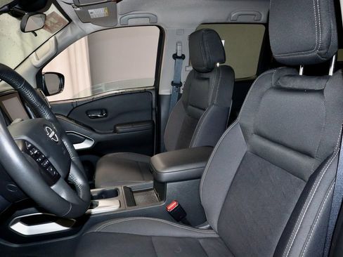 Certified 2024 Nissan Frontier SV w/ Technology Package image 27