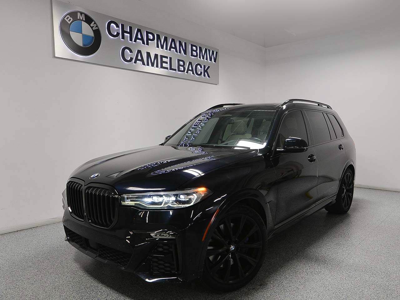 Used 2021 BMW X7 xDrive40i w/ M Sport Package AWD/4WD image 1