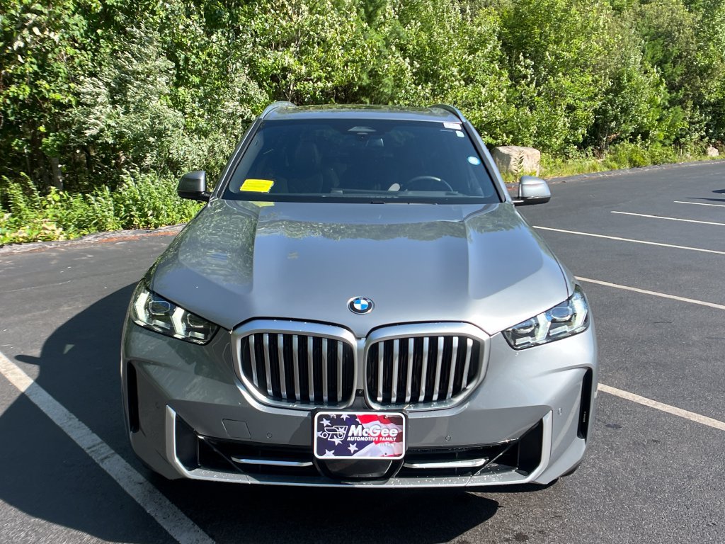 Used 2025 BMW X5 xDrive40i w/ Premium Package AWD/4WD image 8
