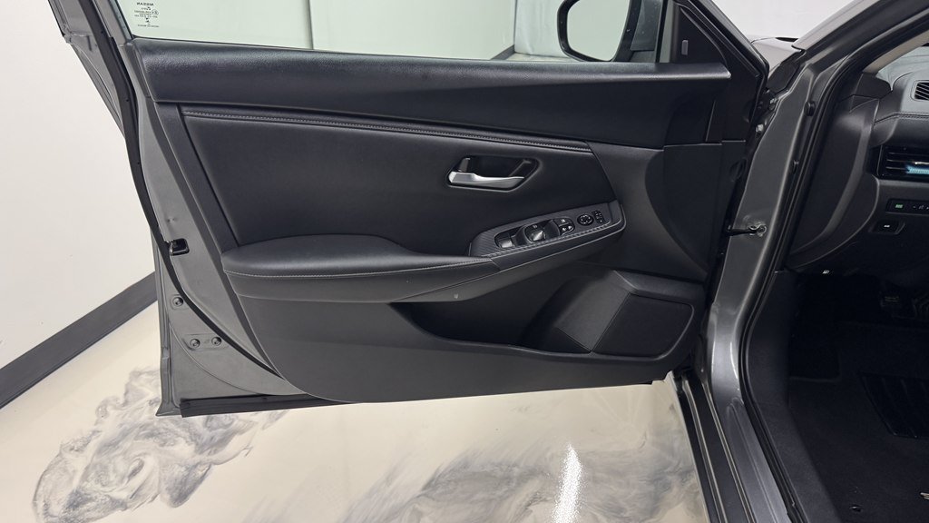 Used 2023 Nissan Sentra SV FWD image 12