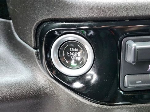 Used 2022 GMC Sierra 1500 Elevation w/ Preferred Package image 22