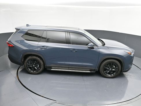 Used 2025 Toyota Grand Highlander AWD image 34