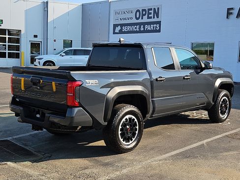 Used 2024 Toyota Tacoma TRD Off-Road AWD/4WD image 6