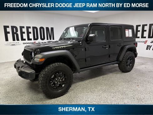 Used 2025 Jeep Wrangler Unlimited Sport AWD/4WD image 1