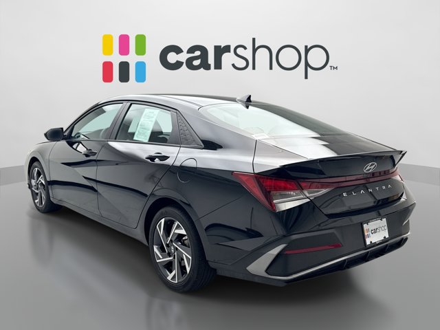 Used 2025 Hyundai Elantra Sport w/ Cargo Package FWD image 3