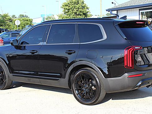 Used 2021 Kia Telluride SX w/ SX Prestige Package AWD/4WD image 3