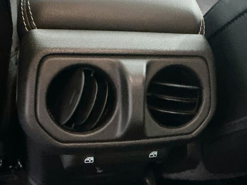 Used 2023 Jeep Wrangler Unlimited Sahara w/ Cold Weather Group AWD/4WD image 27