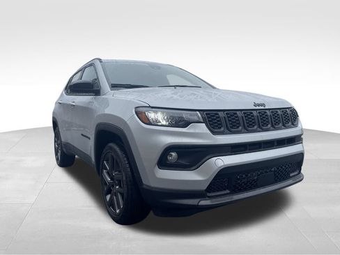 New 2026 Jeep Compass Latitude image 3