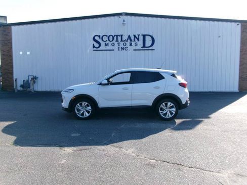 Used 2025 Buick Encore GX Preferred FWD image 1