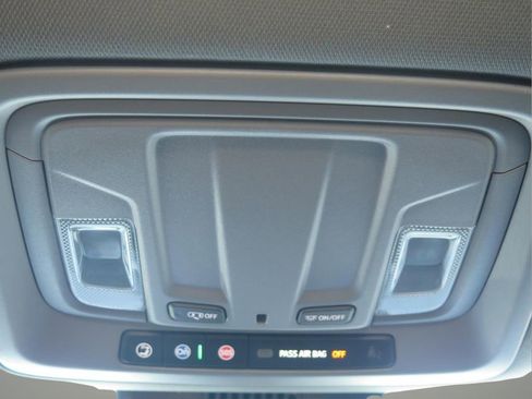 Used 2025 GMC Sierra 1500 Pro w/ Pro Value Package AWD/4WD image 20