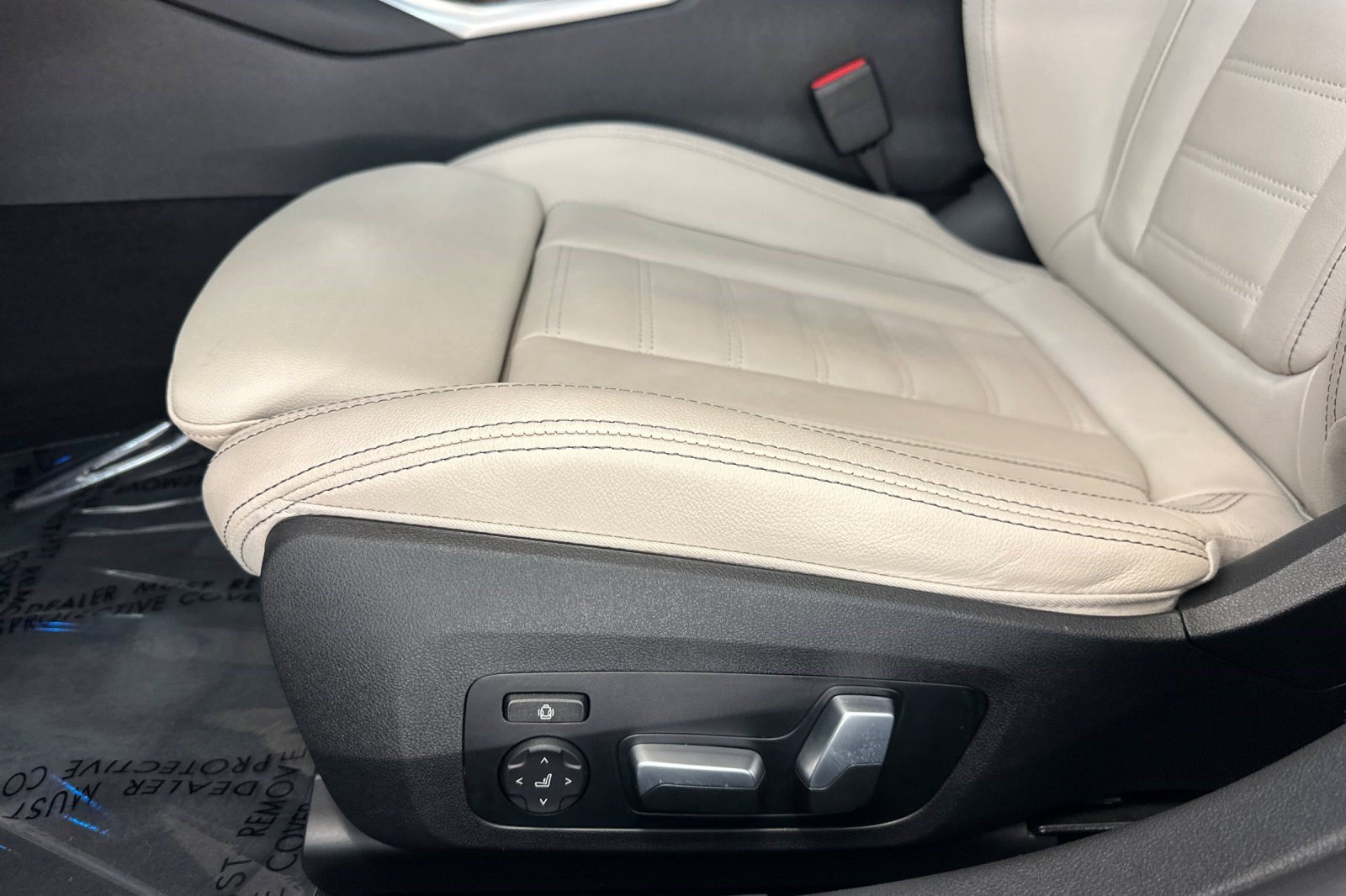 Certified 2023 BMW i4 eDrive40 w/ Premium Package RWD image 14