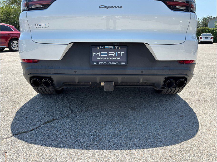 Used 2022 Porsche Cayenne Platinum Edition AWD/4WD image 13