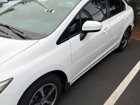 Used 2015 Honda Civic SE image 2