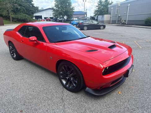 Used 2023 Dodge Challenger R/T Scat Pack w/ Plus Package RWD image 4
