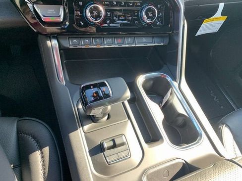 New 2026 GMC Sierra 1500 Denali AWD/4WD image 23
