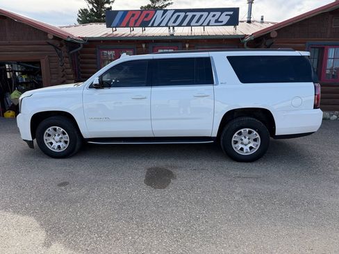 Used 2019 GMC Yukon XL SLT w/ Open Road Package AWD/4WD image 3