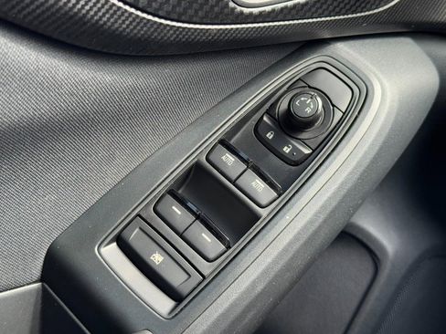 Used 2021 Subaru Crosstrek 2.0i image 23