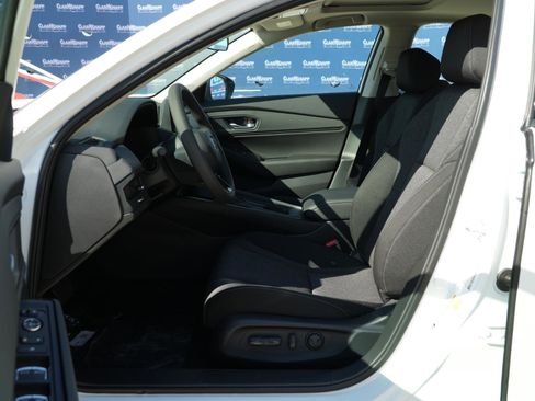 New 2025 Honda Accord SE image 16